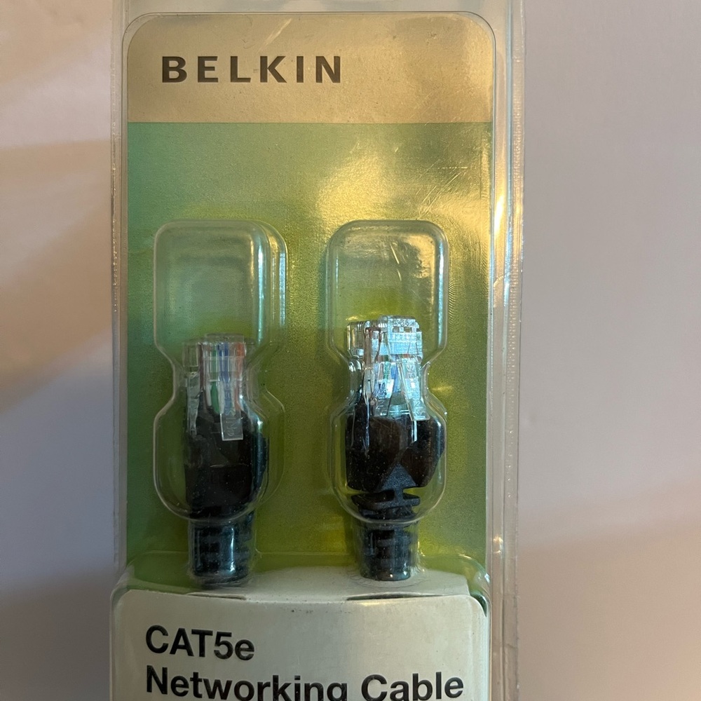 BELKIN‎ NIB CAT5e NETWORKING INTERNET 14FT CABLE - Picture 3 of 6